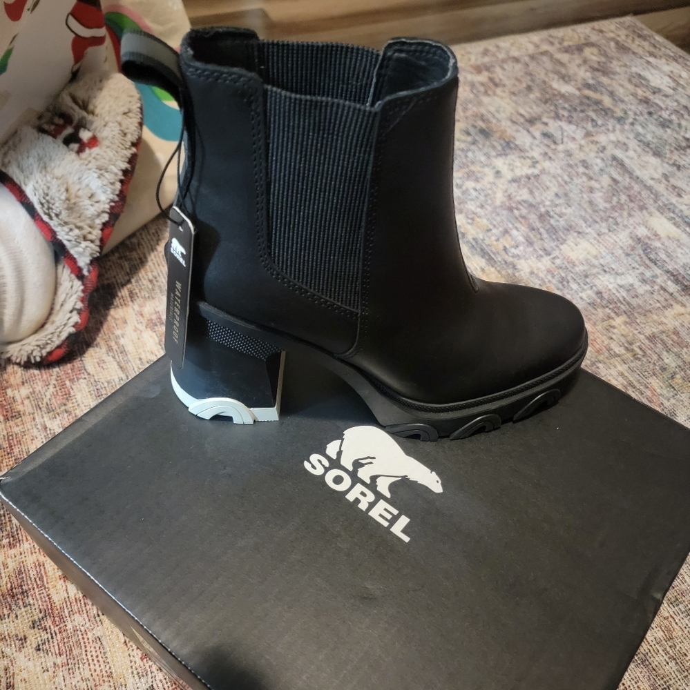 Sorel Brex heel chelsea waterproof boot